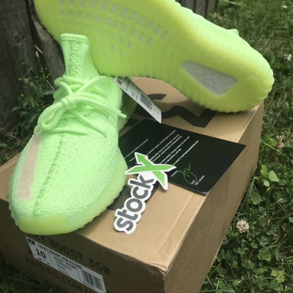 Yezzy - Picture 3 of 6